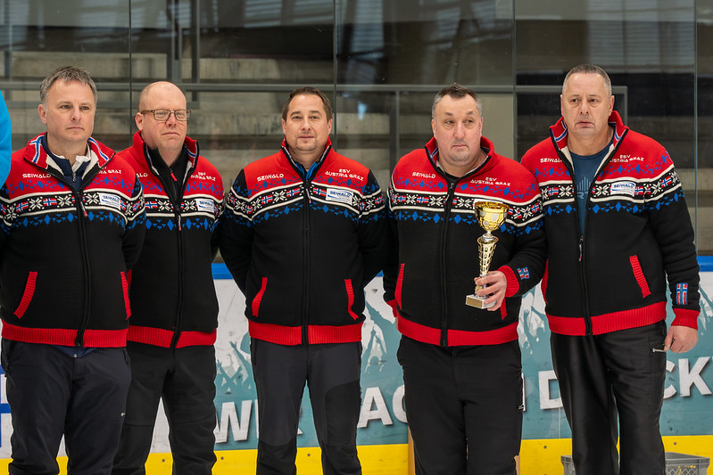 Der ESV Aschbach ist Landesmeister im Eisstocksport